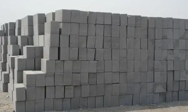 農村自建房，泡沫磚的特點。